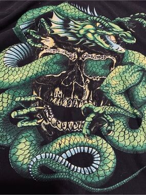 Vintage dragon and skull tee